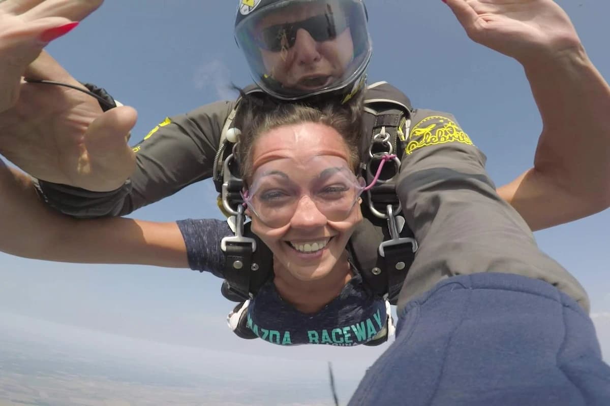 Tandem Skydive with Handheld & External Aerial Cameraman — photo 2 of 3